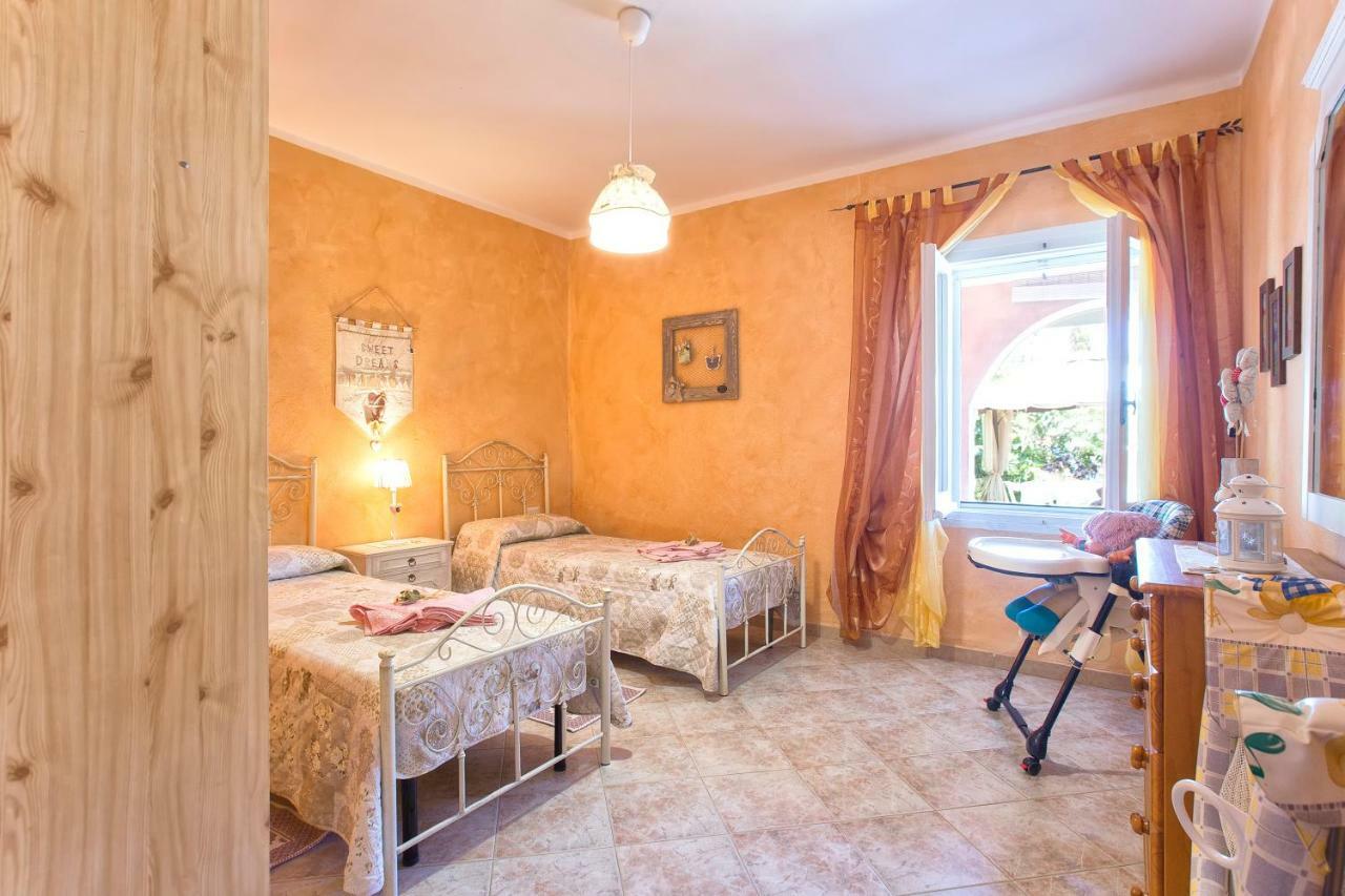Casa Vacanze La Guzzetta Ranch Villa Canaglia Exterior photo