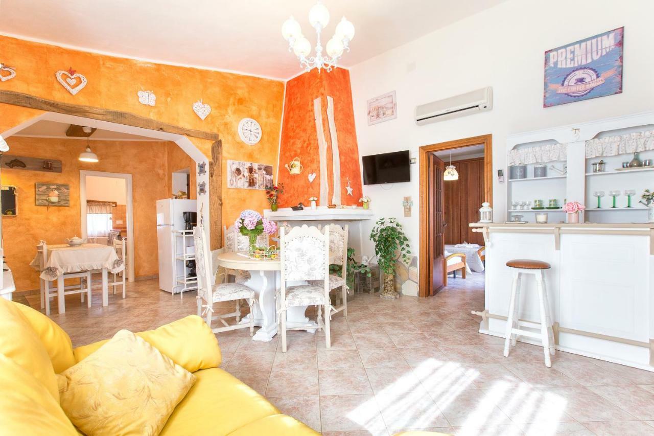 Casa Vacanze La Guzzetta Ranch Villa Canaglia Exterior photo